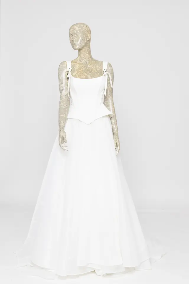 Corsetto con baschina e gonna in tulle, Atelier Olesia